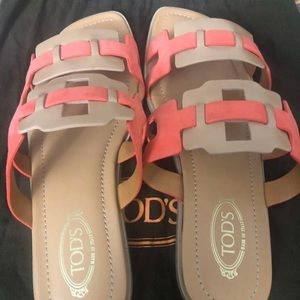 Tod’s sandals